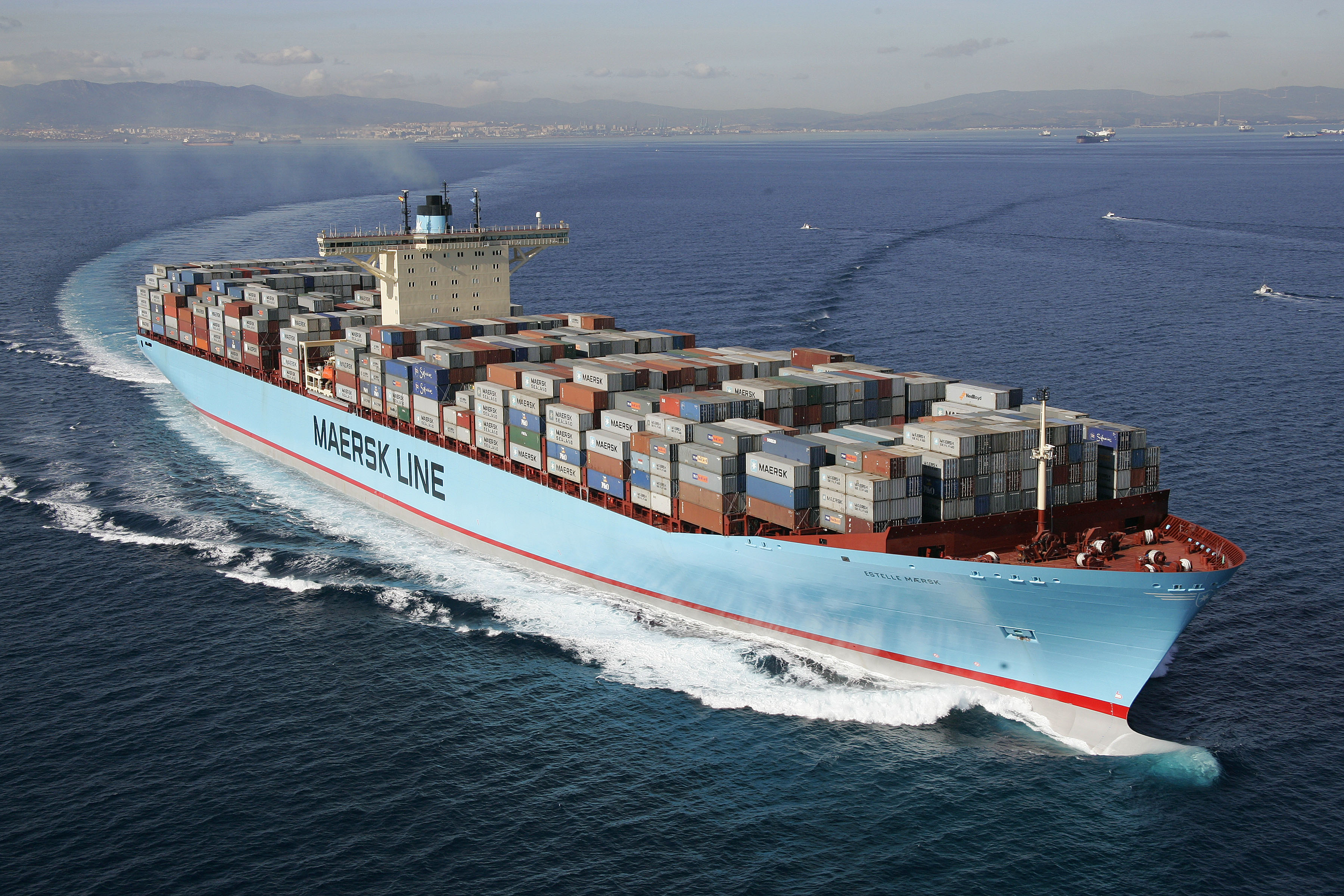 Estelle Maersk on her maiden voyage. Departing Algeciras for the Suez on the 27th November 2006
Picture must be credited Simon Burchett www.channelphotography.com